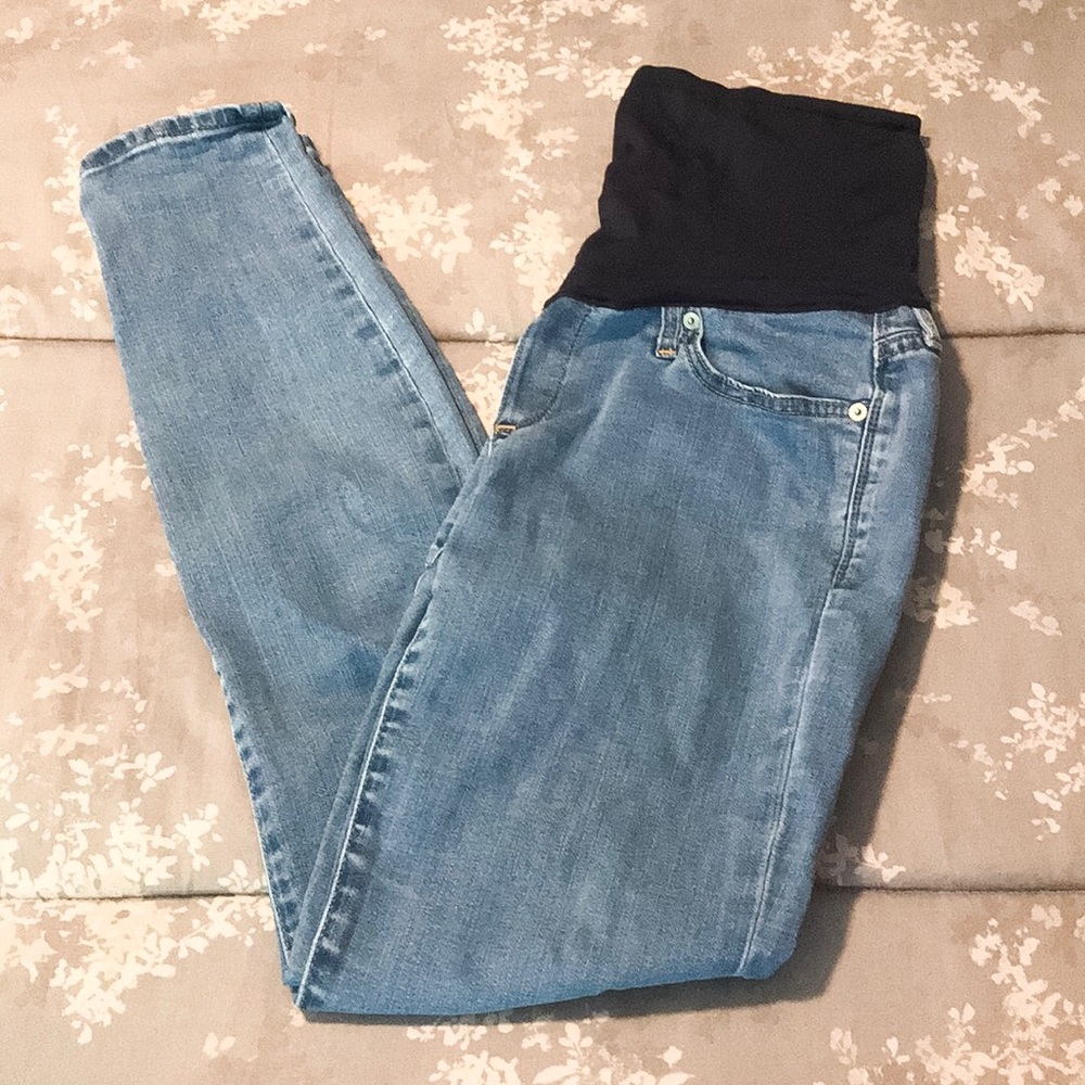 Gap Maternity jeans. Size 4 / 27 R.